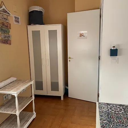 Ferienwohnung Familia Anfitriona Acoge Sevilla Exterior foto