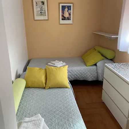 Ferienwohnung Familia Anfitriona Acoge Sevilla Exterior foto